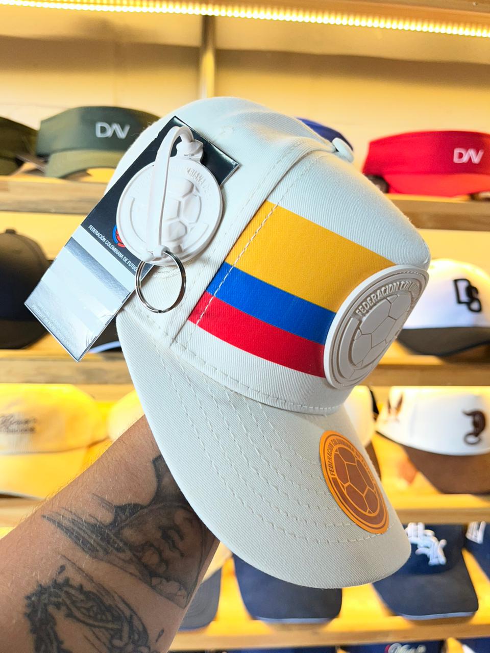 Gorra Centenario Selección Colombia: Exclusividad y Calidad